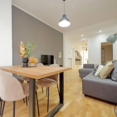 Domus Parisi By Domus Dimore Appartement Rome