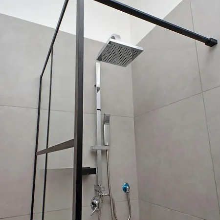 Domus Parisi By Domus Dimore Rome