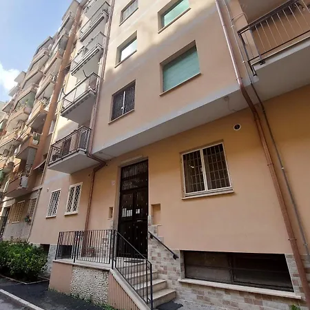 Domus Parisi By Domus Dimore * Rome